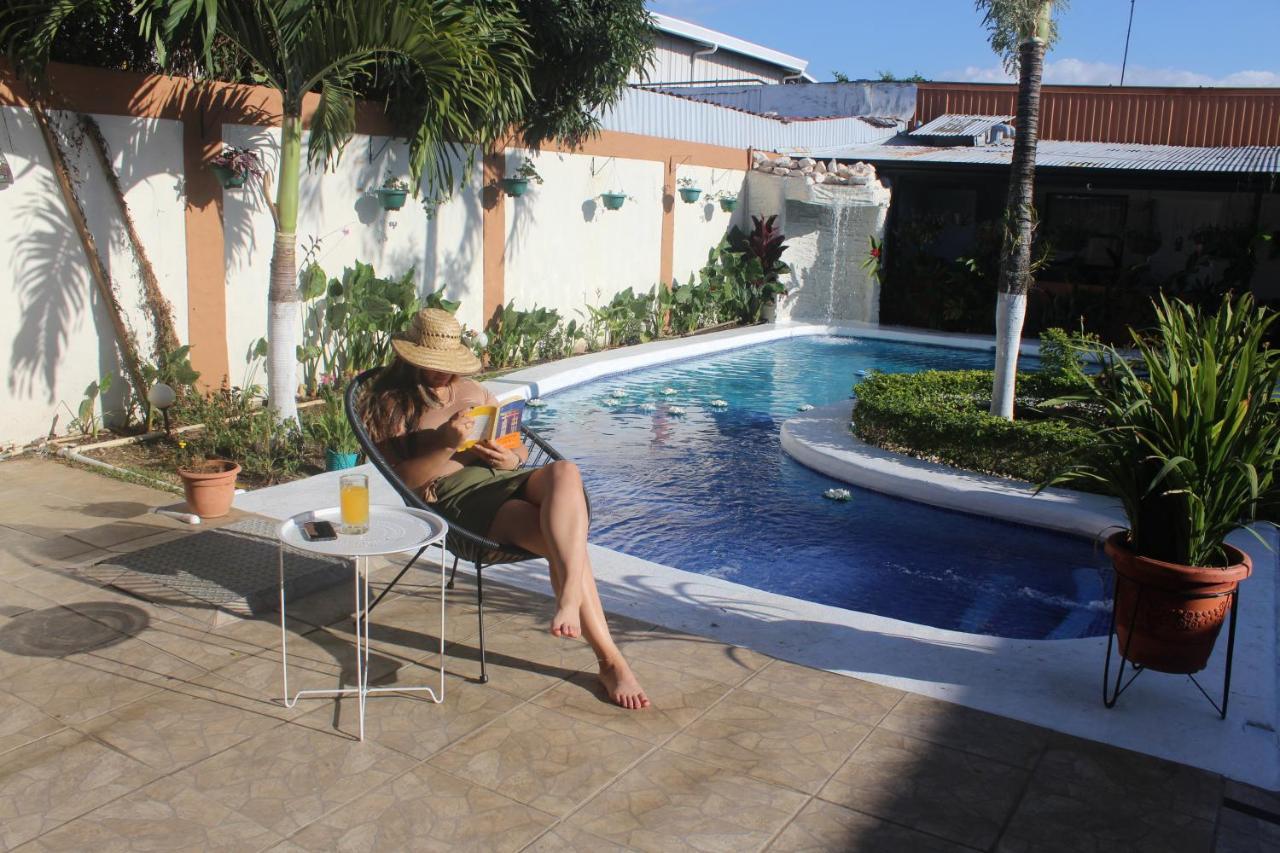 Berlor Airport Inn Rio Segundo Ngoại thất bức ảnh