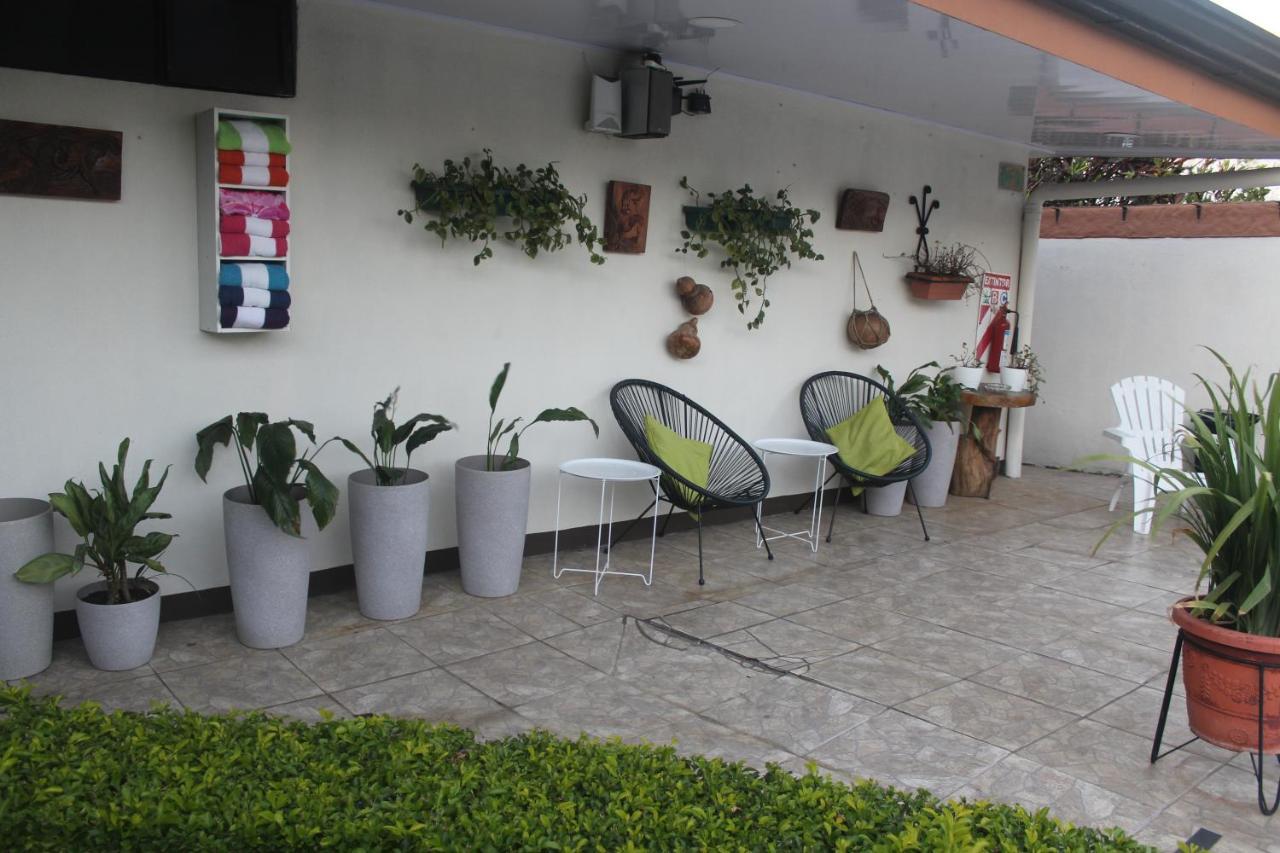 Berlor Airport Inn Rio Segundo Ngoại thất bức ảnh