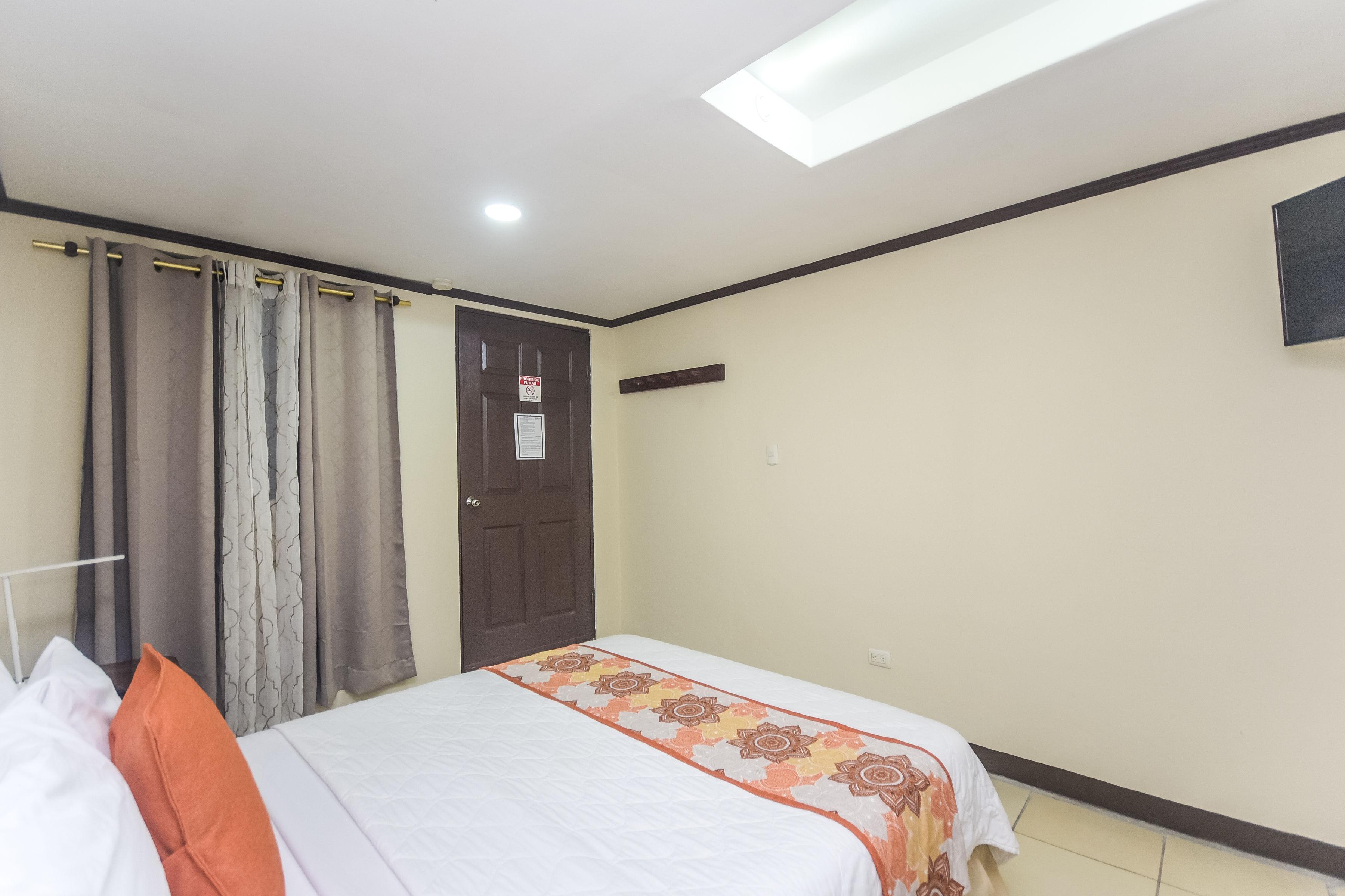 Berlor Airport Inn Rio Segundo Ngoại thất bức ảnh