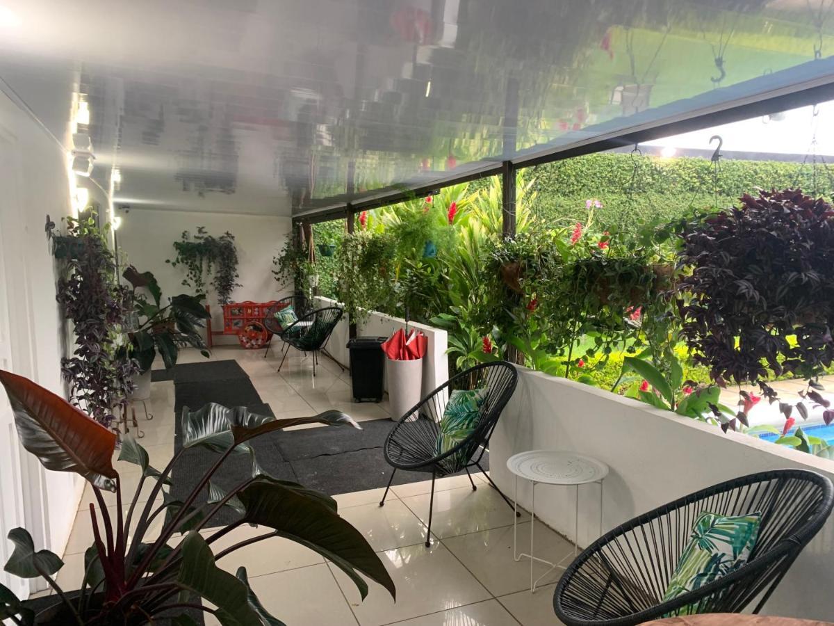 Berlor Airport Inn Rio Segundo Ngoại thất bức ảnh