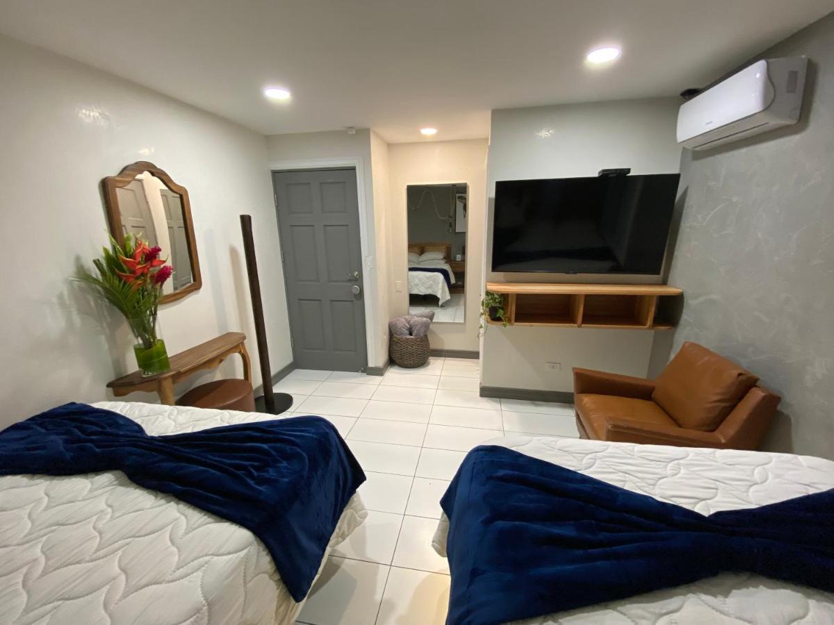 Berlor Airport Inn Rio Segundo Ngoại thất bức ảnh