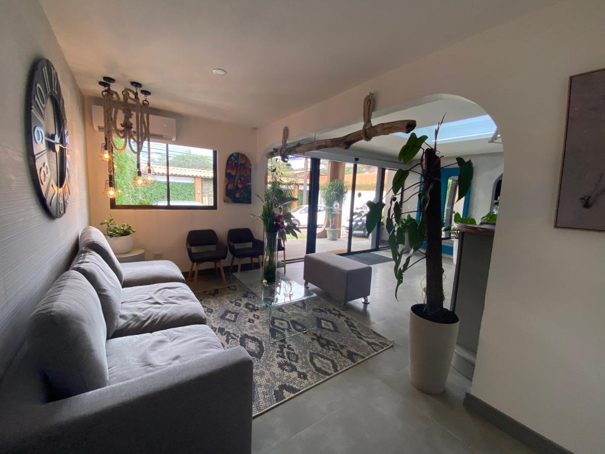 Berlor Airport Inn Rio Segundo Ngoại thất bức ảnh