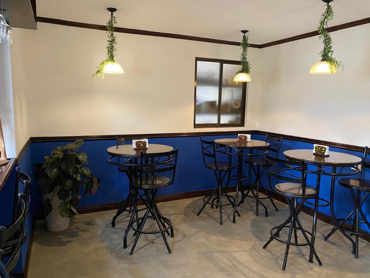 Berlor Airport Inn Rio Segundo Ngoại thất bức ảnh